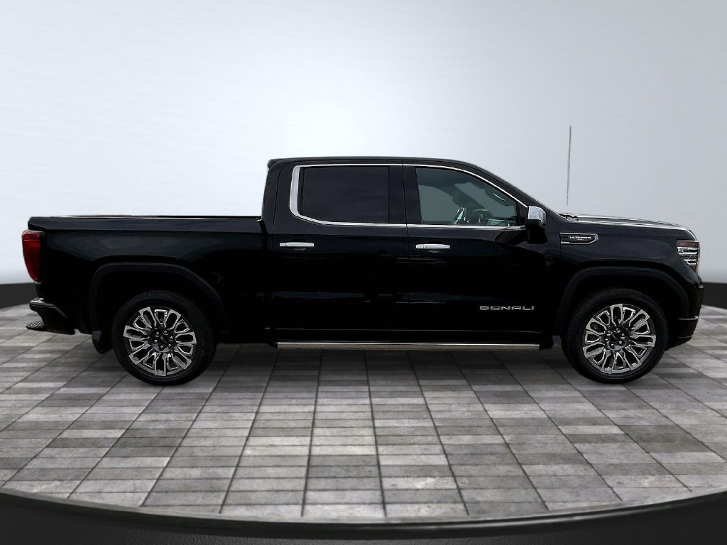 Used 2023 GMC Sierra 1500 Denali Ultimate AWD/4WD image 8