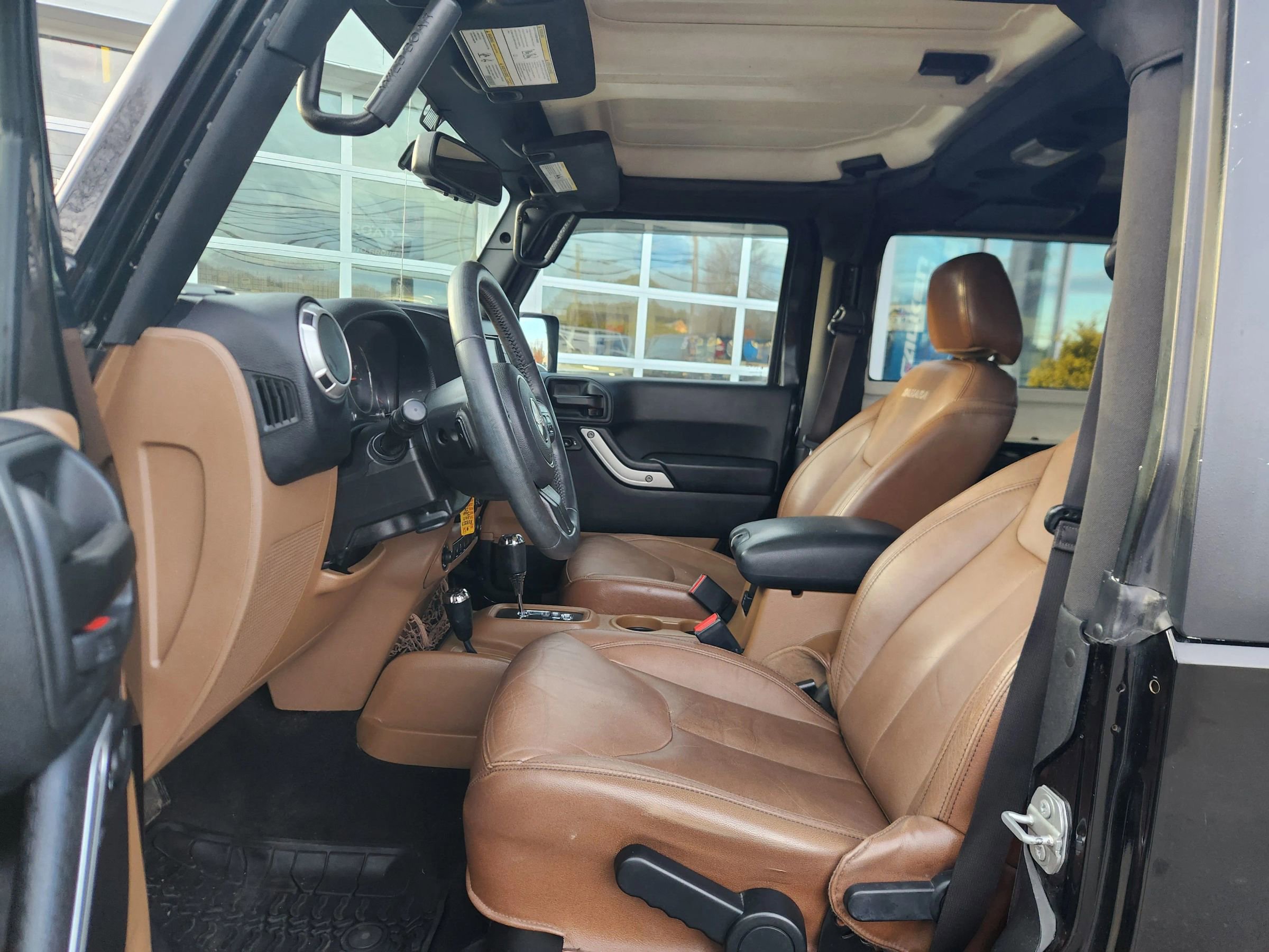 Used 2017 Jeep Wrangler Sahara image 20