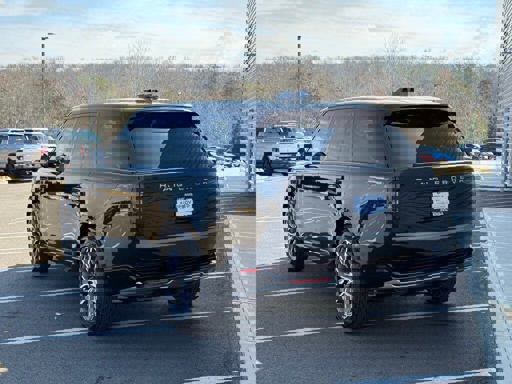 Used 2025 Land Rover Range Rover SE image 7