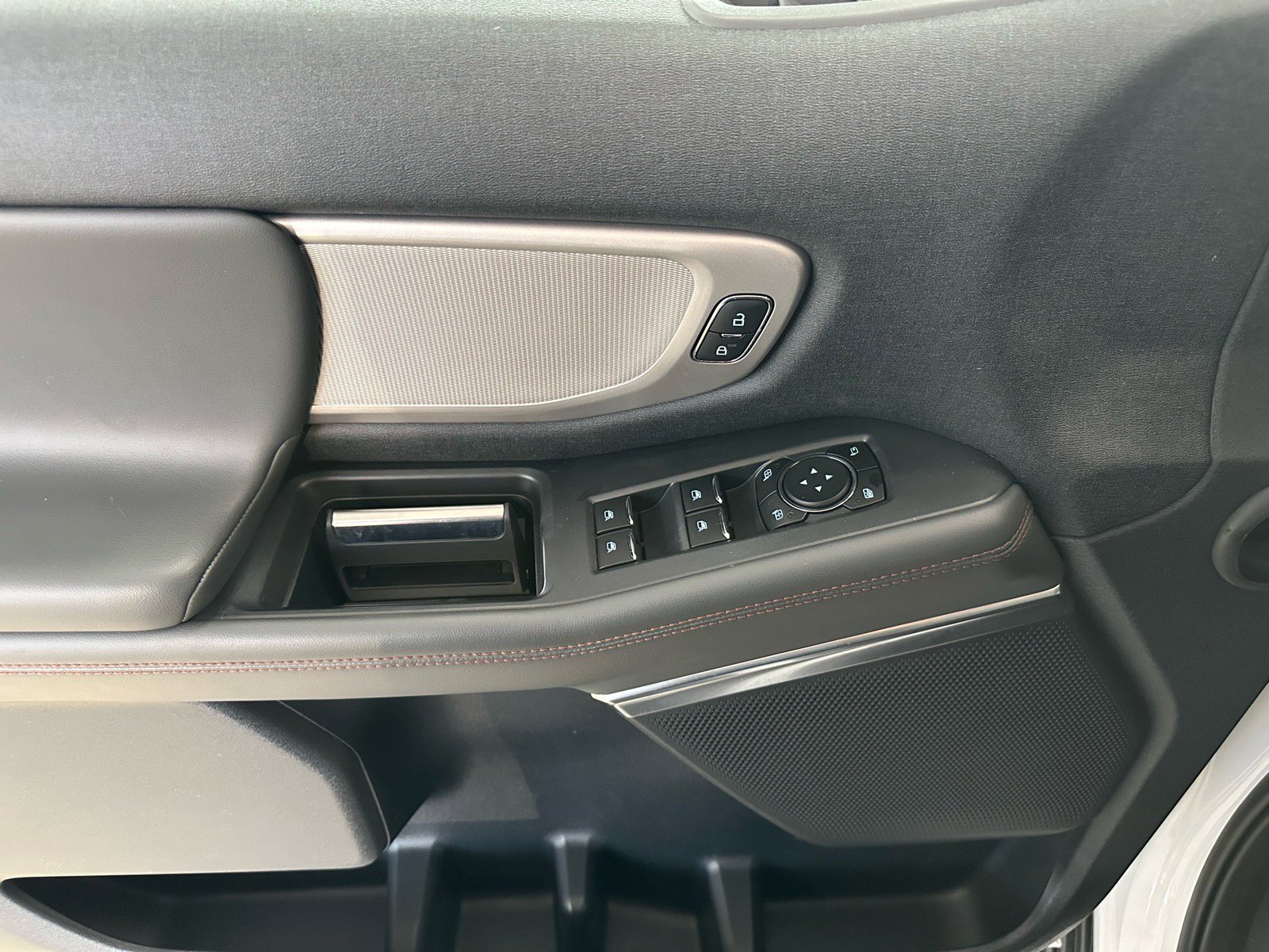 Certified 2025 Ford Expedition Active RWD image 17