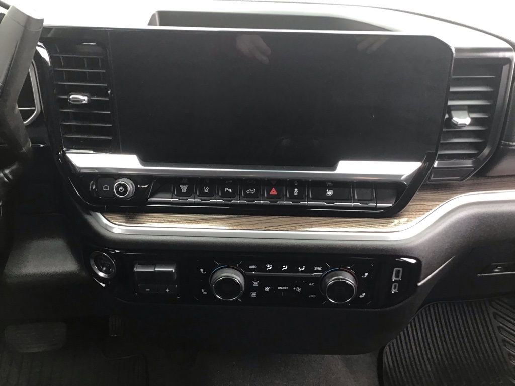 Used 2025 Chevrolet Silverado 2500 LT w/ Safety Package AWD/4WD image 24