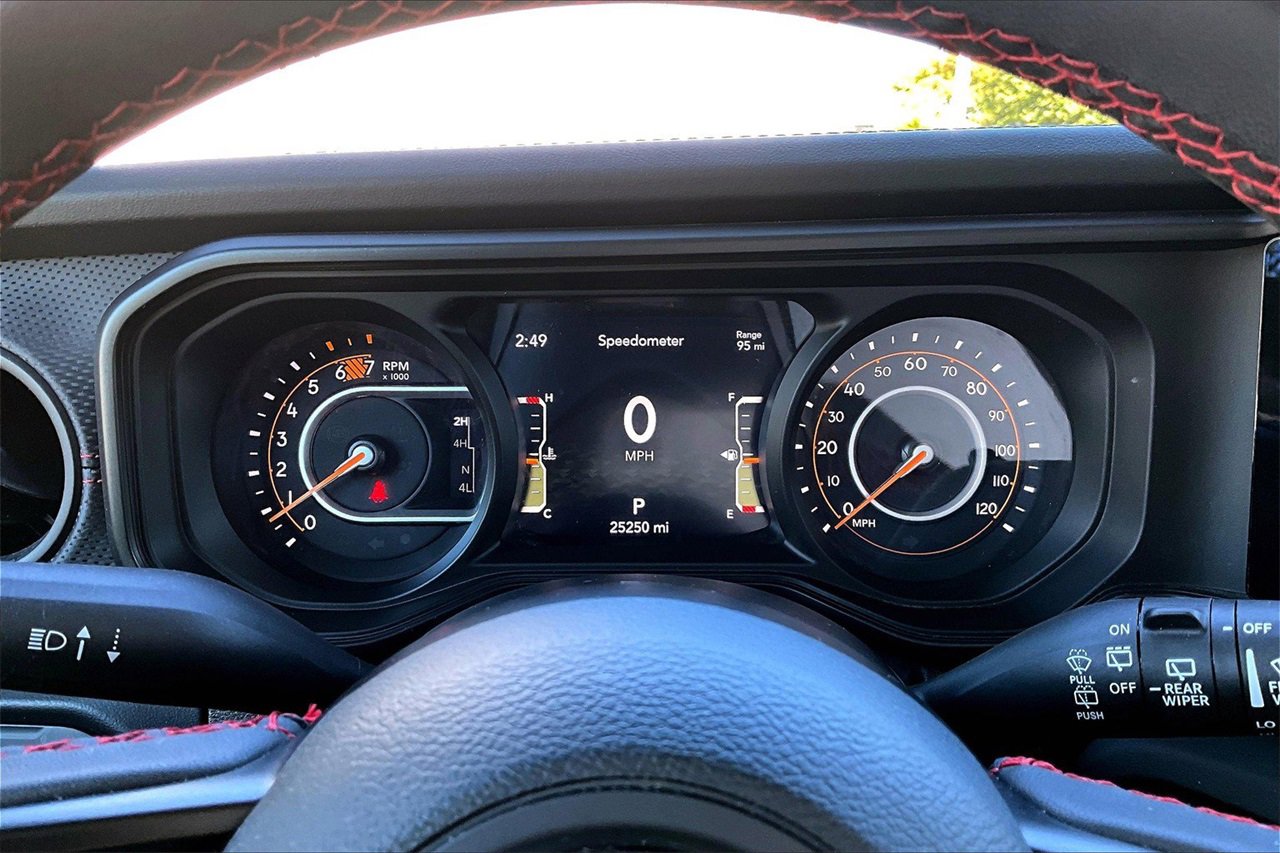 Used 2024 Jeep Wrangler Unlimited Rubicon image 9