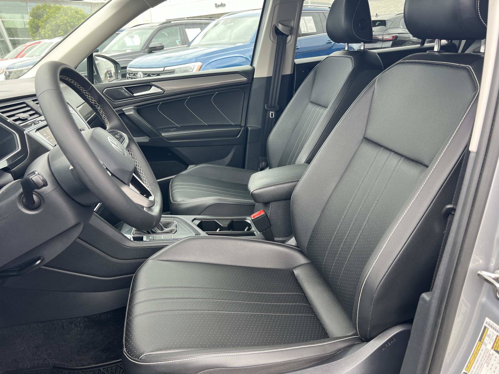 Certified 2023 Volkswagen Tiguan SE FWD image 18