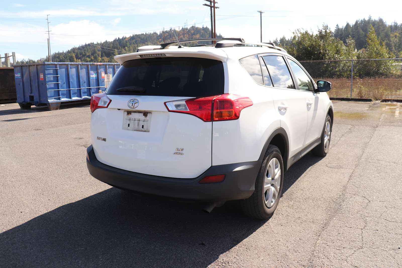 Used 2015 Toyota RAV4 LE AWD/4WD image 5