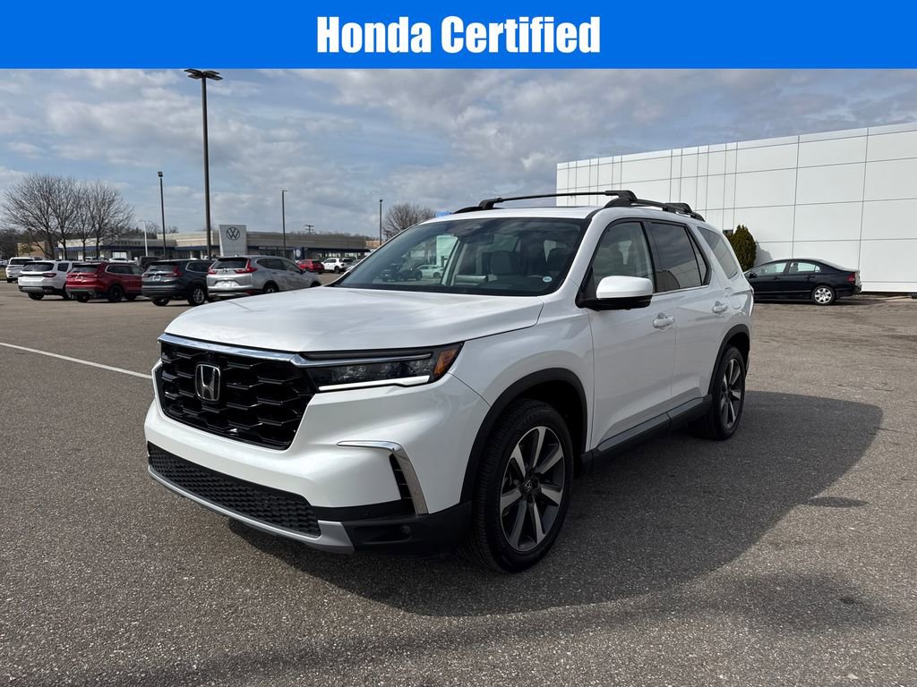 Certified 2025 Honda Pilot Elite image 4