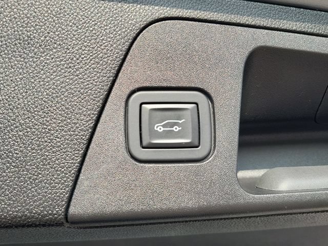 Certified 2020 Buick Envision Essence FWD image 29