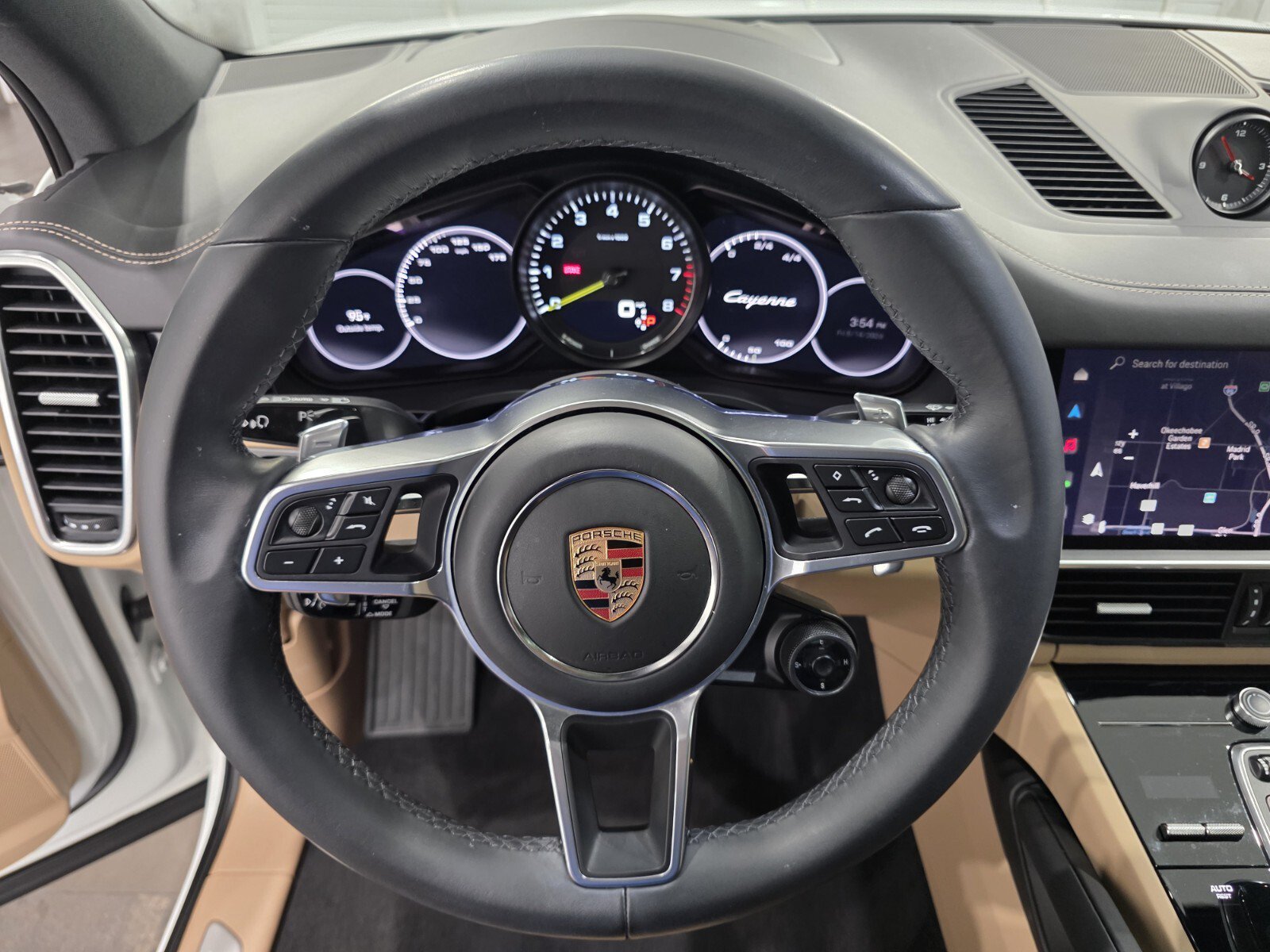 Used 2023 Porsche Cayenne Platinum Edition AWD/4WD image 14