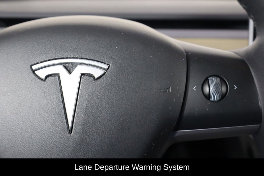 Used 2023 Tesla Model Y Performance image 10