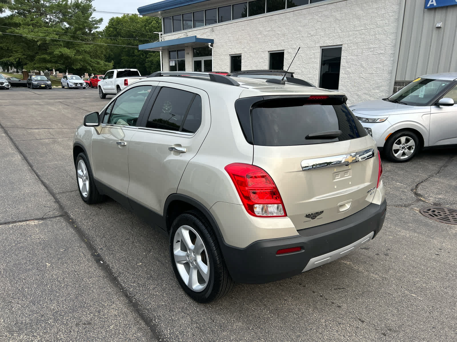 Used 2016 Chevrolet Trax LTZ AWD/4WD image 5