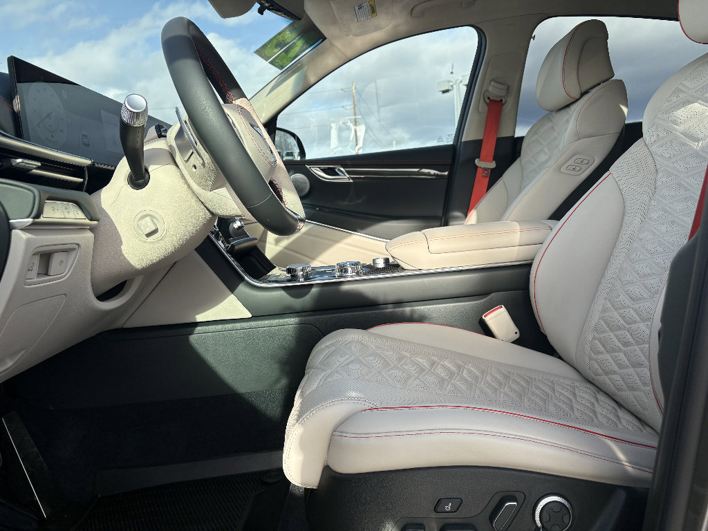 Used 2025 Genesis GV80 3.5T e-SC image 20