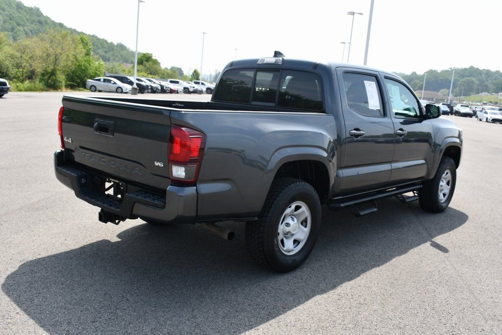 Used 2022 Toyota Tacoma SR image 8