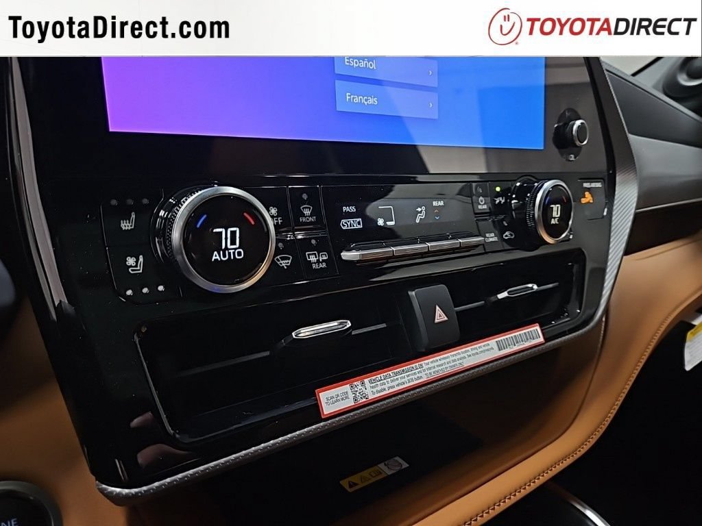 New 2026 Toyota Highlander Platinum AWD/4WD image 15