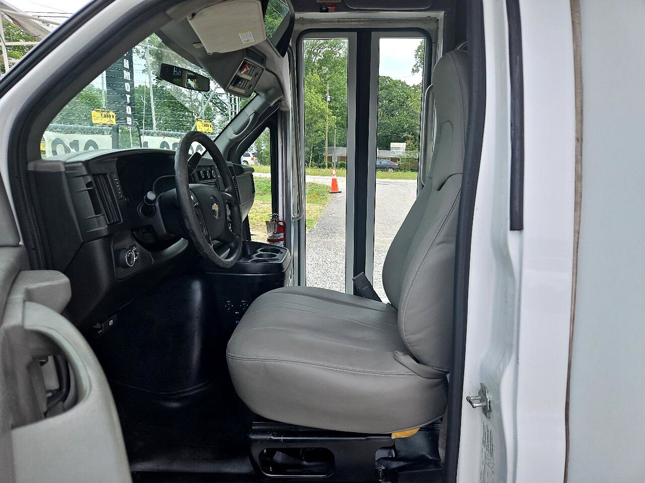 Used 2015 Chevrolet Express 3500 w/ Shuttle Bus Package image 11