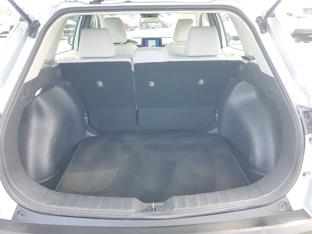 Used 2023 Toyota Corolla Cross L image 9