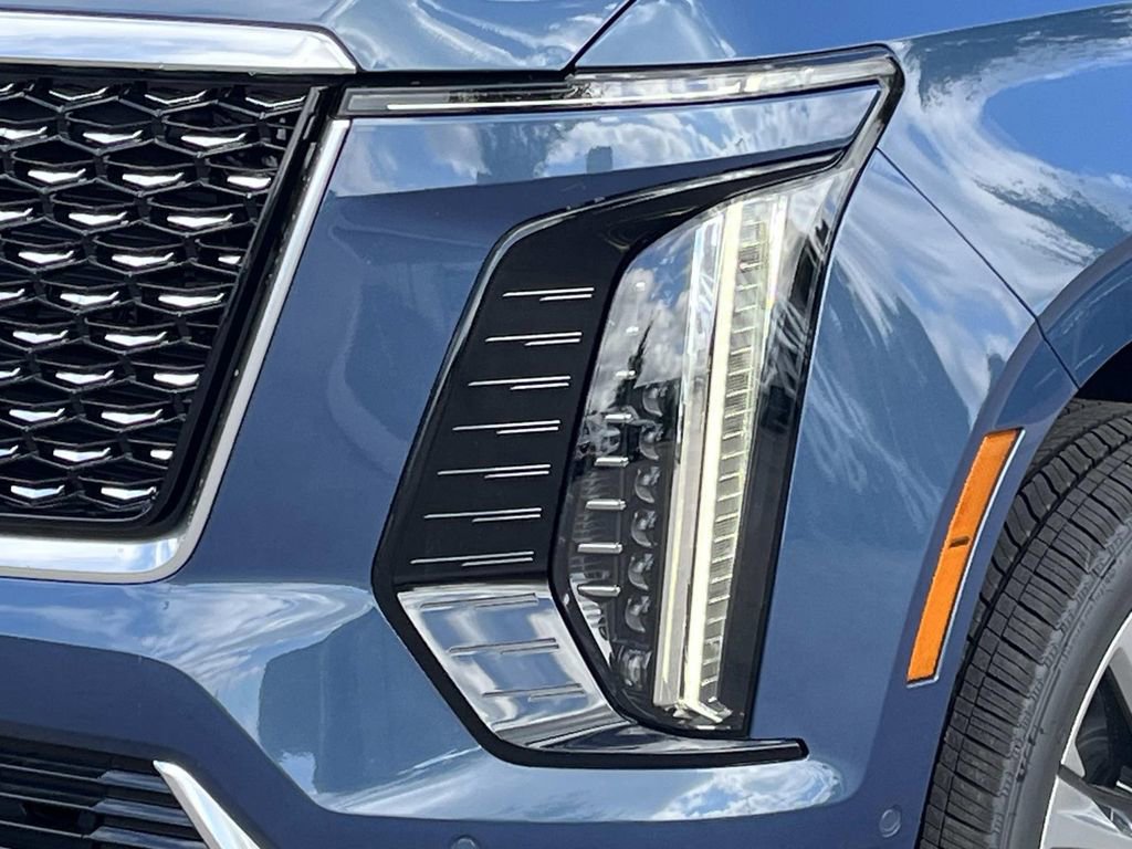 New 2026 Cadillac Escalade Luxury w/ Touring Package image 9