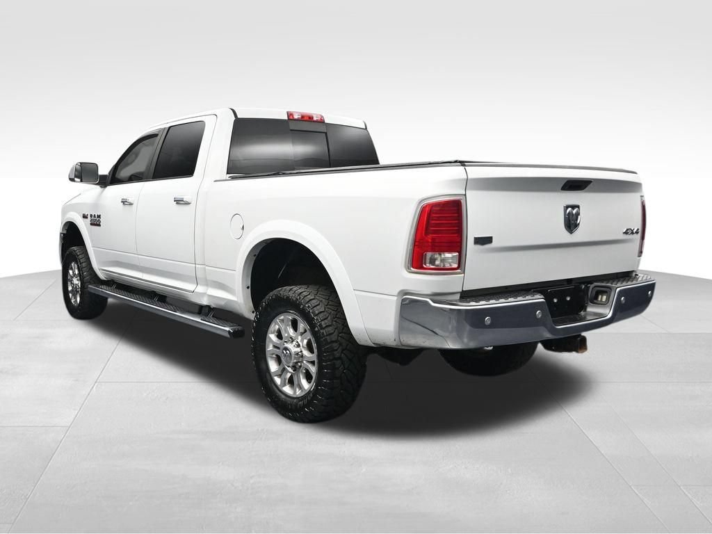 Used 2018 RAM 2500 Laramie w/ Convenience Group AWD/4WD image 3