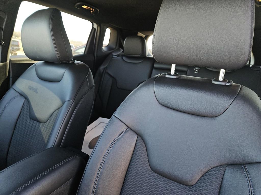 New 2026 Jeep Compass Latitude image 21