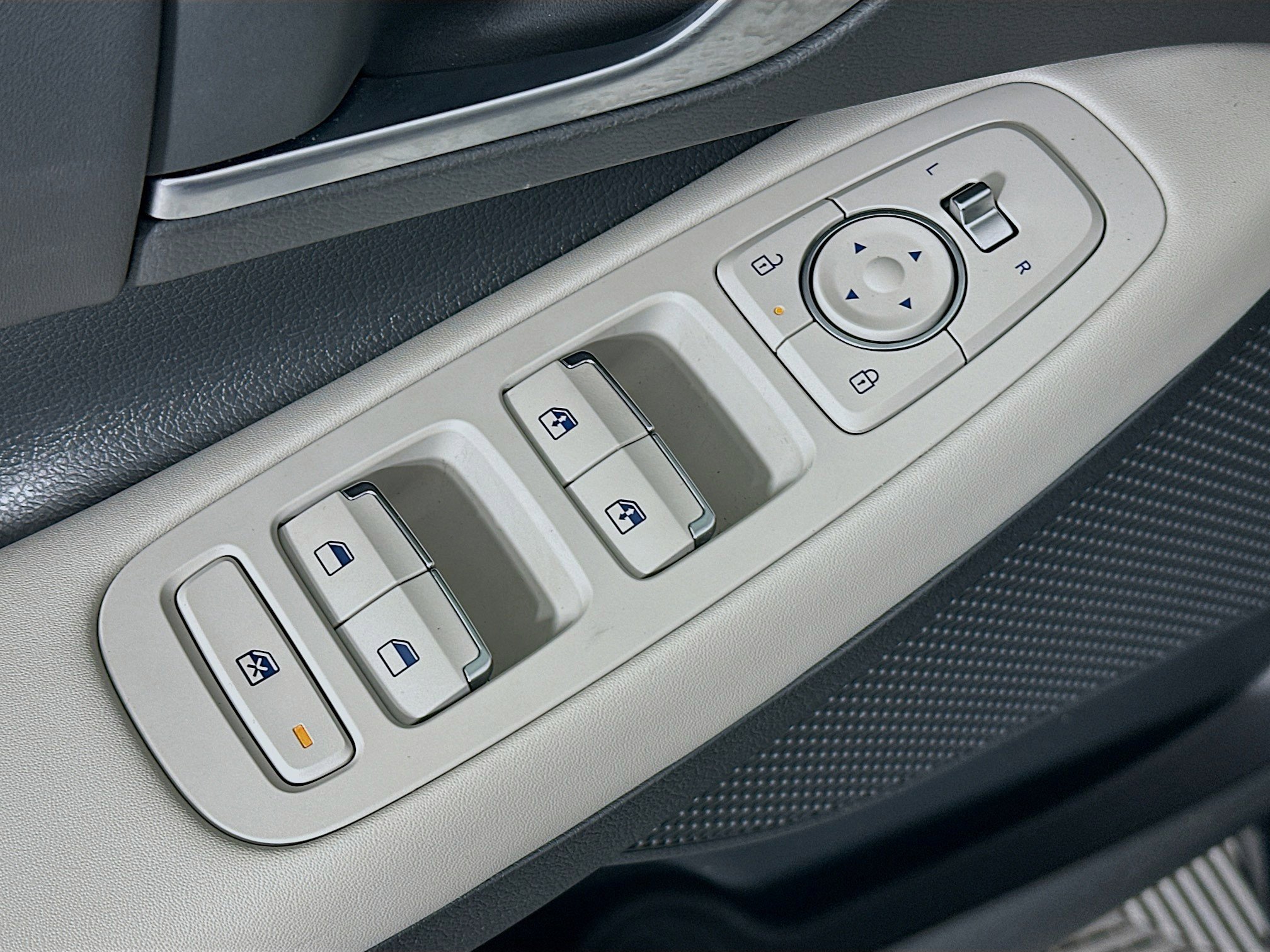 Used 2025 Hyundai Sonata SEL image 15