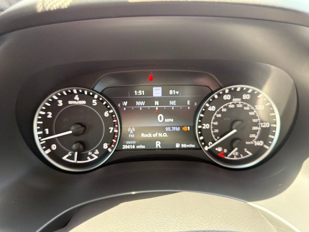 Used 2024 Nissan Armada Platinum w/ Captain's Chairs Package RWD image 17