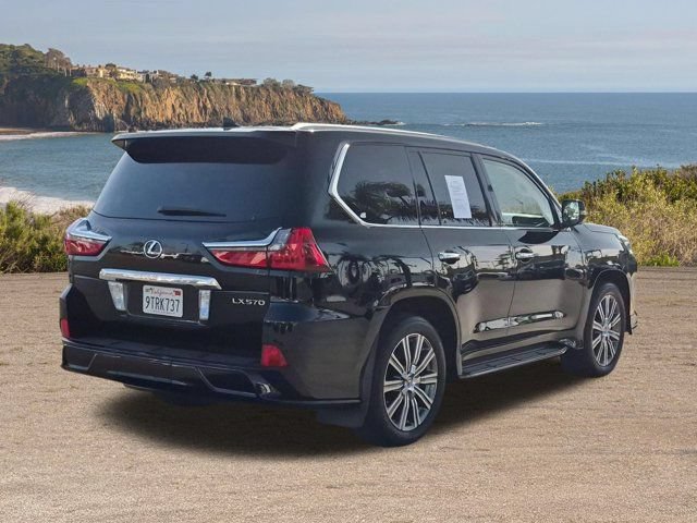 Used 2017 Lexus LX 570 4WD w/ Luxury Package image 5