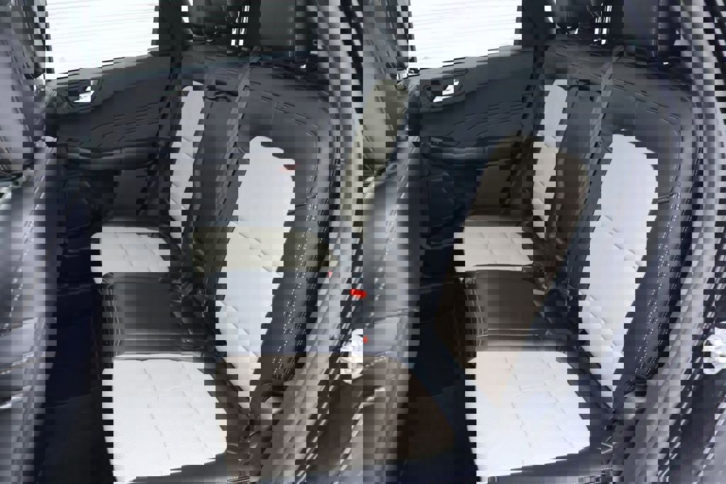 Used 2022 Ford Escape Titanium w/ Titanium Elite Package image 12