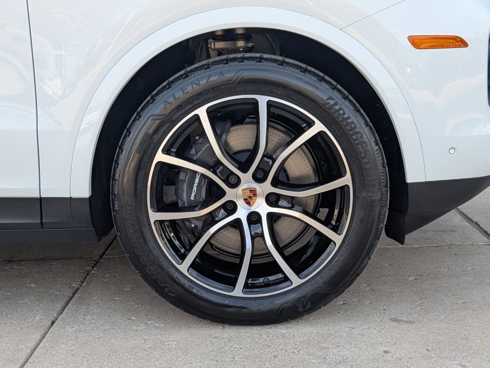 New 2026 Porsche Cayenne image 28