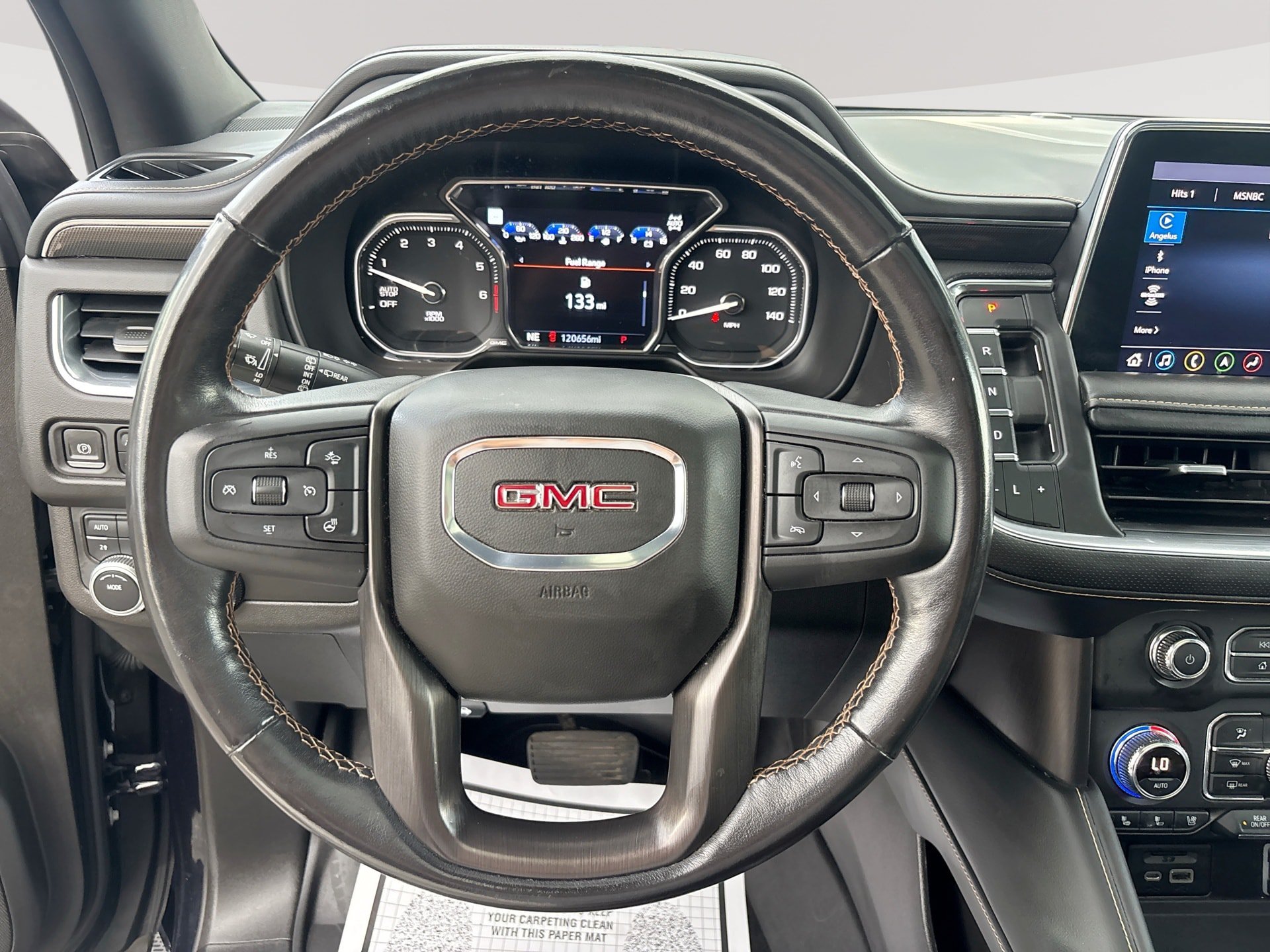 Used 2021 GMC Yukon XL AT4 w/ AT4 Premium Package AWD/4WD image 11