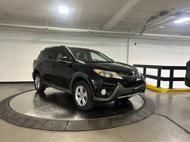 Used 2015 Toyota RAV4 XLE AWD/4WD image 11