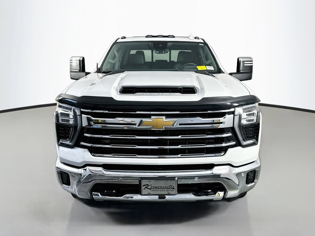 Used 2024 Chevrolet Silverado 3500 LTZ w/ LTZ Premium Package AWD/4WD video 2