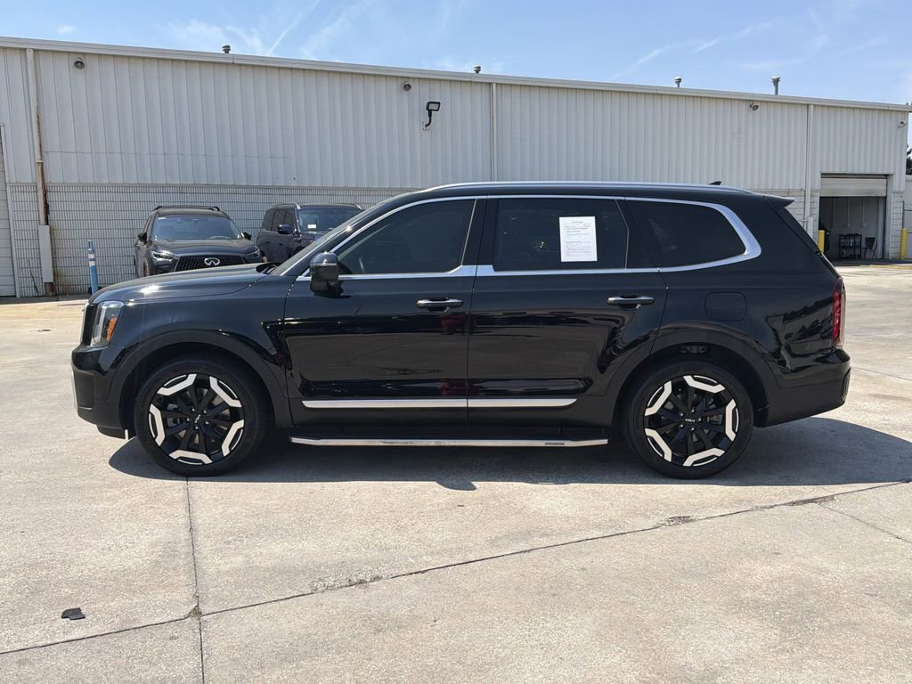 Used 2024 Kia Telluride S w/ S Sunroof Package image 4