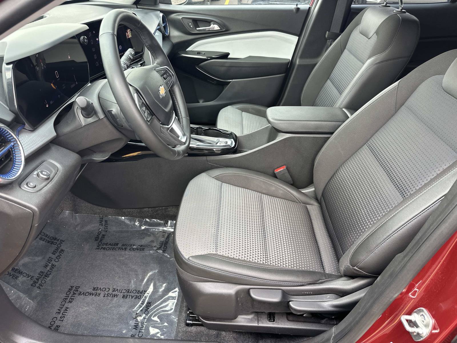 Certified 2024 Chevrolet Trax LT w/ Driver Confidence Package FWD image 18