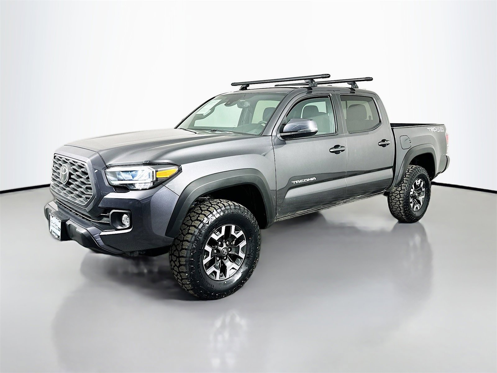 Certified 2020 Toyota Tacoma TRD Off-Road image 3