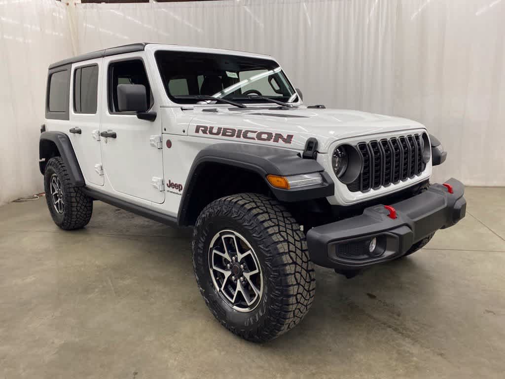 Used 2025 Jeep Wrangler Unlimited Rubicon AWD/4WD image 8