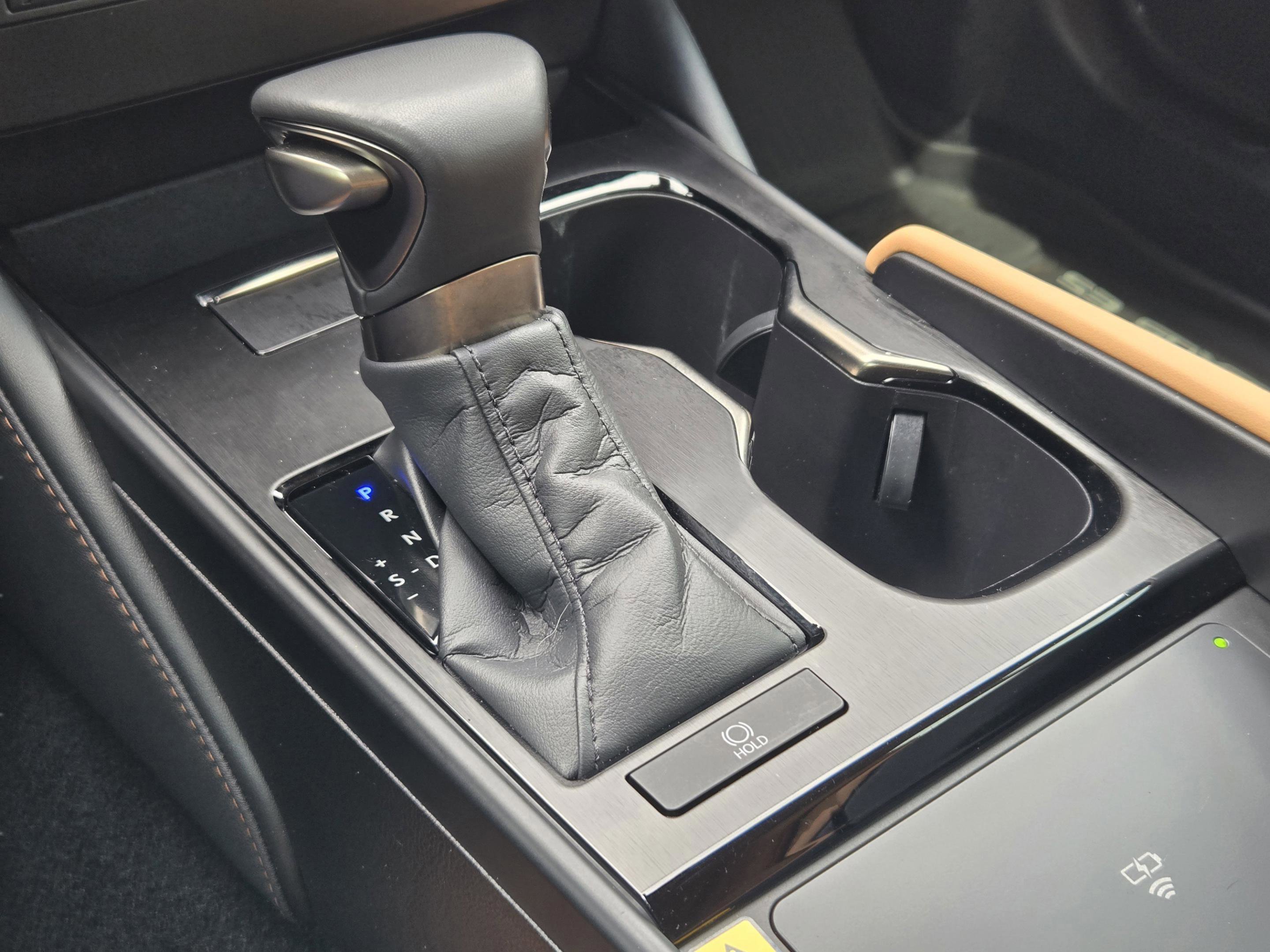 Used 2025 Lexus ES 350 w/ Premium Package FWD image 17
