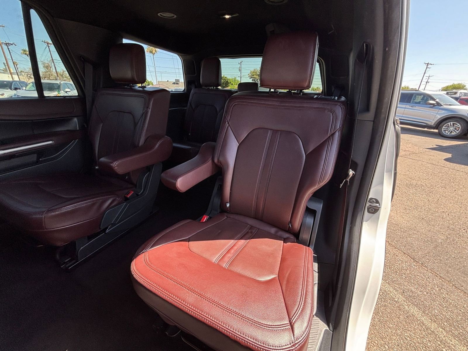 Used 2023 Ford Expedition Limited RWD image 42