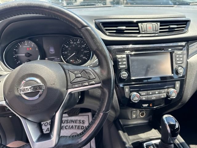 Used 2017 Nissan Rogue Sport SV w/ SV Premium Package AWD/4WD image 9