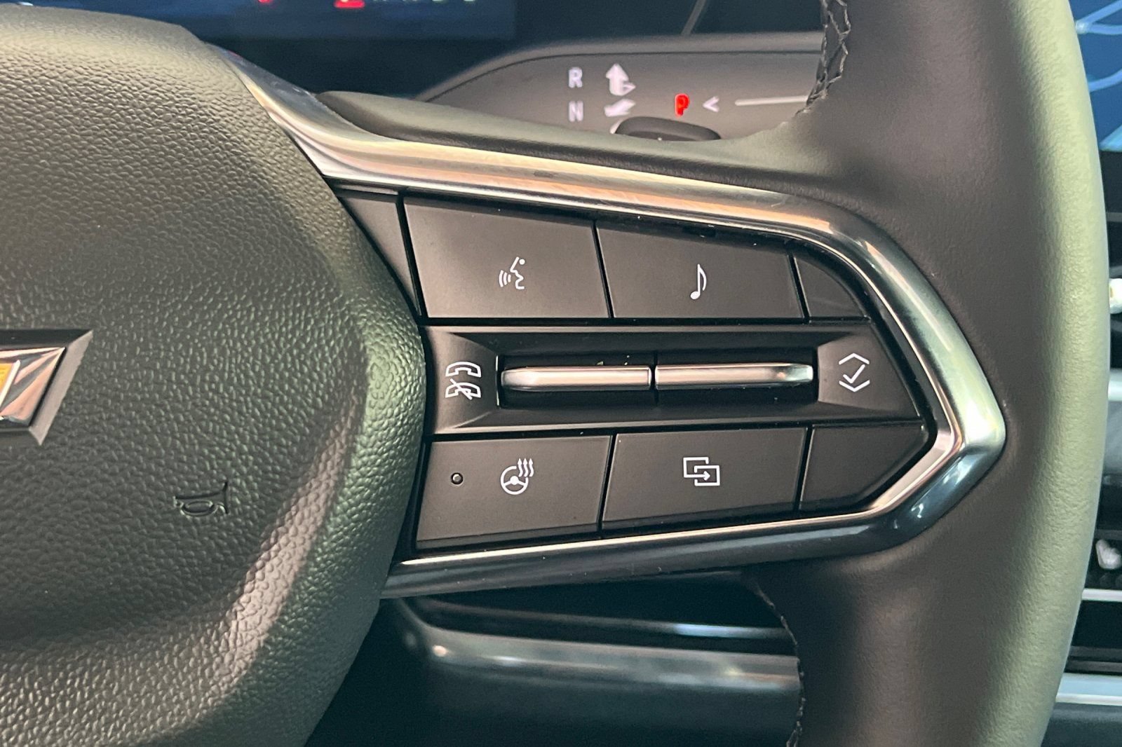 Used 2025 Chevrolet Equinox LT AWD/4WD image 33