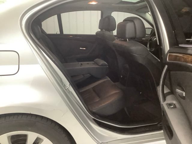 Used 2010 BMW 535i xDrive Sedan AWD/4WD image 10