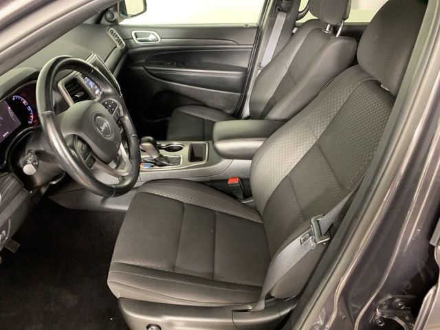 Used 2021 Jeep Grand Cherokee Laredo w/ Security & Convenience Group image 28