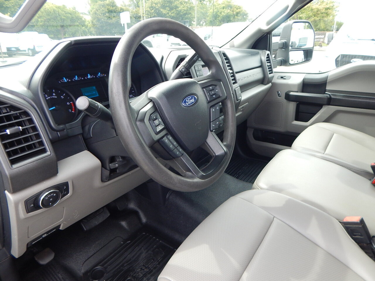 Used 2021 Ford F250 XL w/ Power Equipment Group RWD image 16