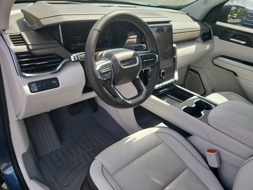 Used 2025 GMC Acadia Denali w/ LPO, Floor Liner Package FWD image 20