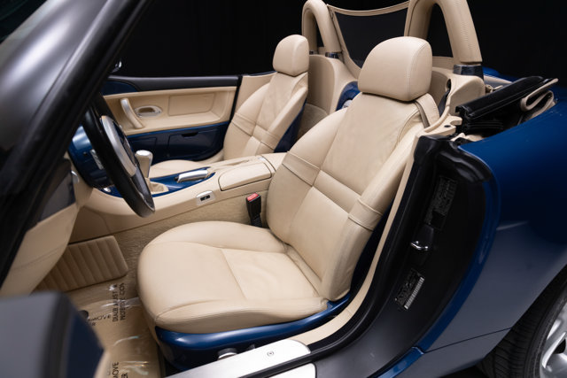 Used 2001 BMW Z8 RWD image 67