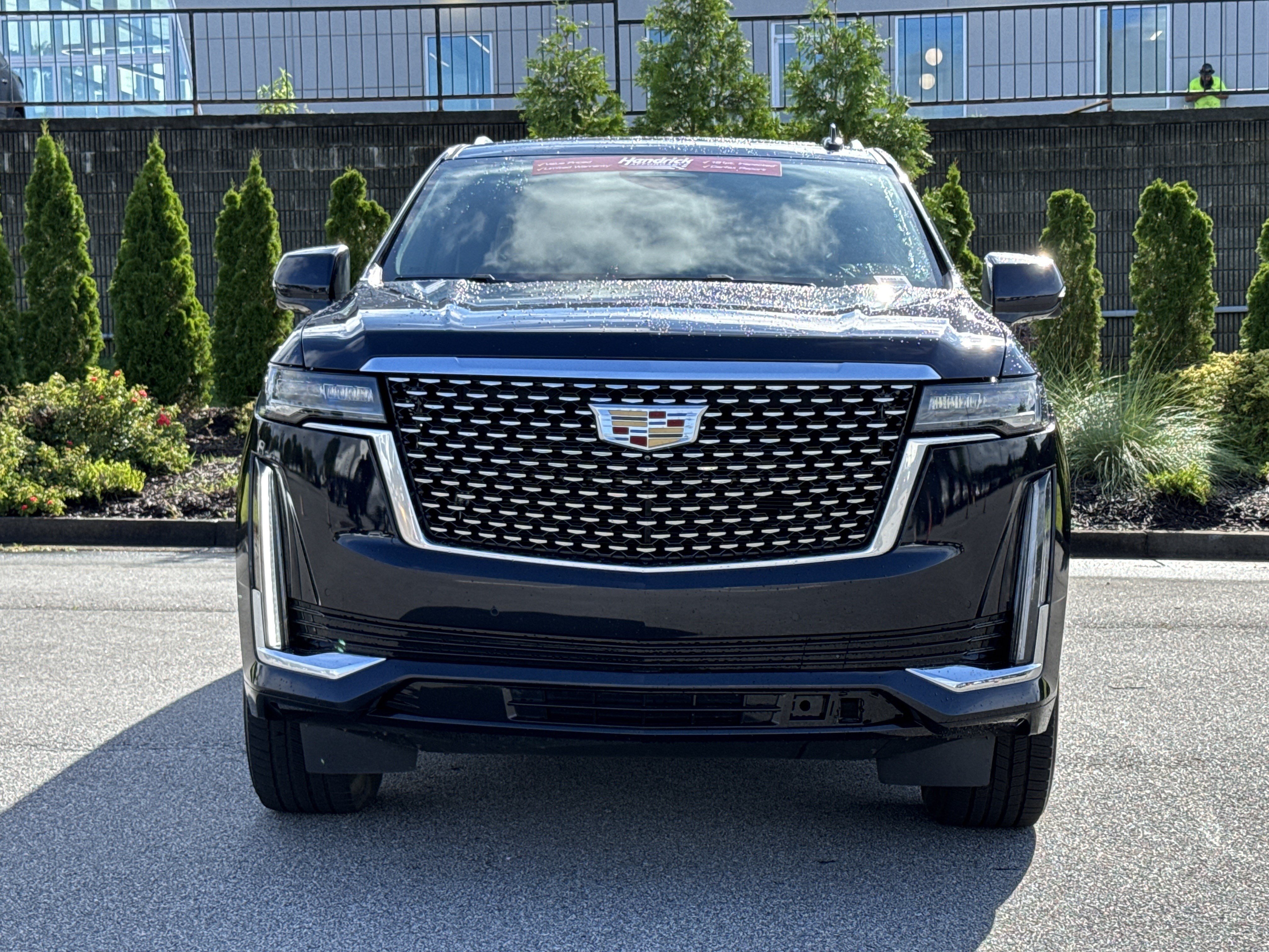 Used 2022 Cadillac Escalade ESV Premium Luxury w/ Performance Package AWD/4WD image 3