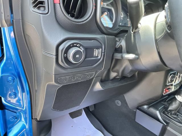 Used 2024 Jeep Wrangler Unlimited Rubicon AWD/4WD image 26