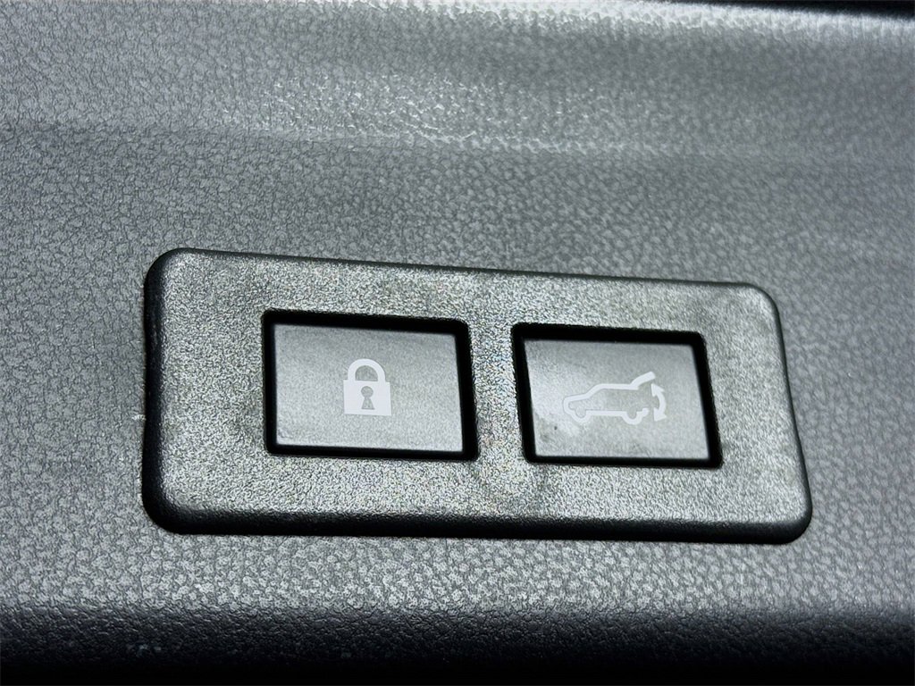 Used 2025 Subaru Ascent Bronze Edition image 31