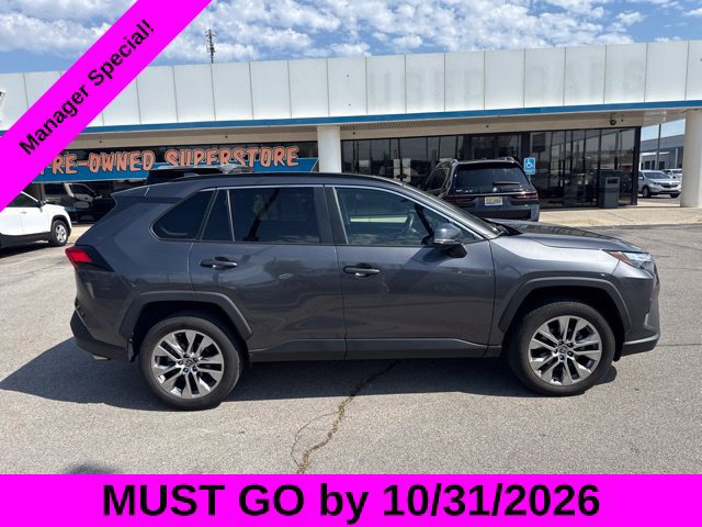 Used 2022 Toyota RAV4 XLE Premium FWD image 2