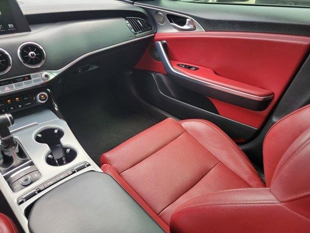 Used 2018 Kia Stinger GT1 image 14
