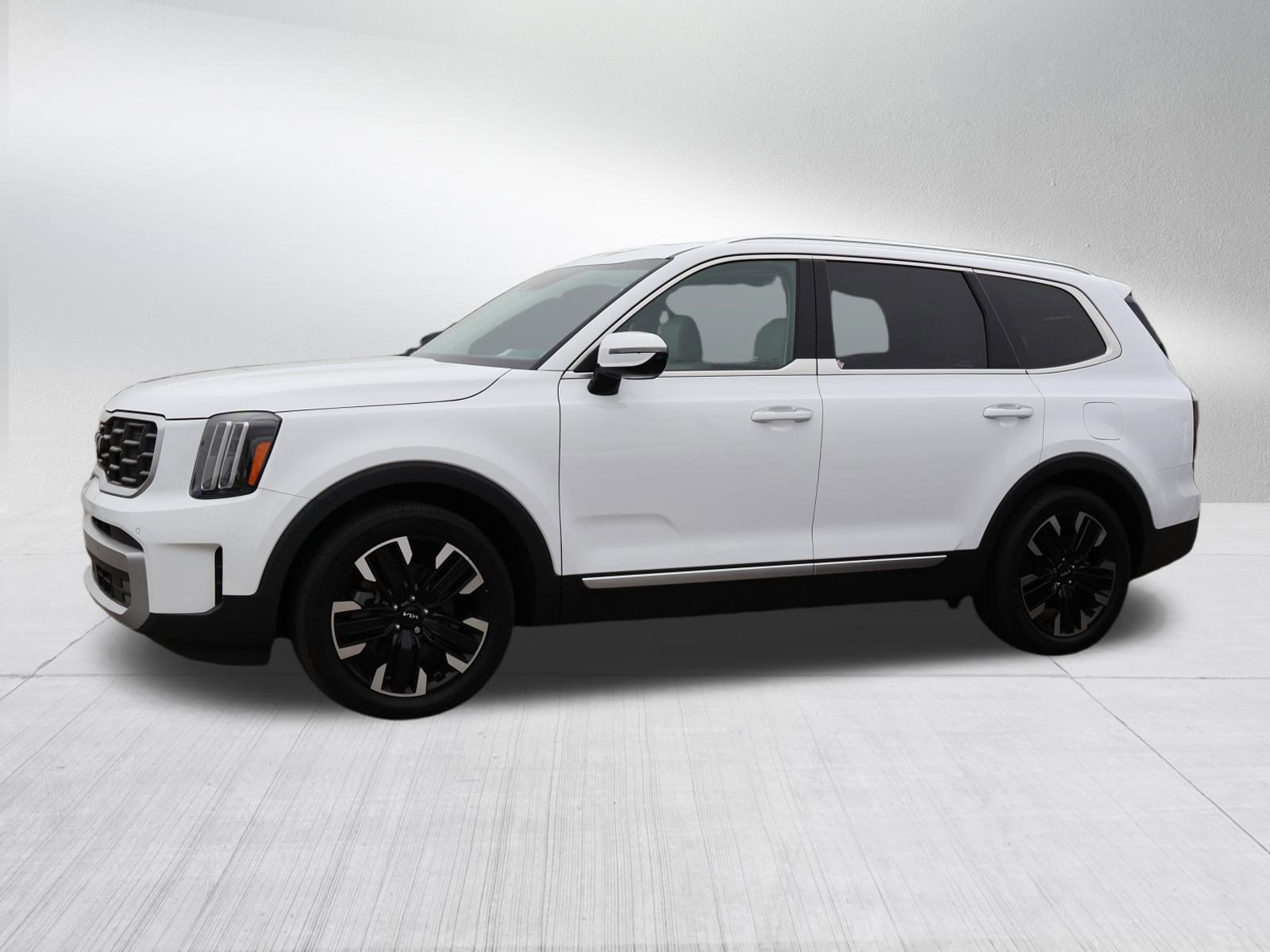 Used 2023 Kia Telluride SX image 4