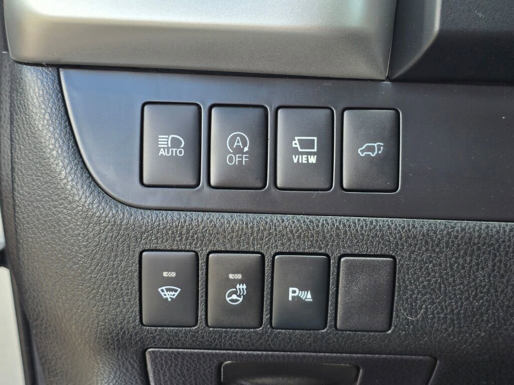 Used 2018 Toyota Highlander Limited Platinum AWD/4WD image 22