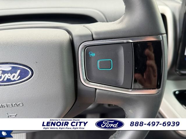 Used 2025 Ford Expedition Active RWD image 19